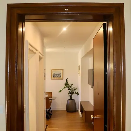 Mimica, Center Apartment *